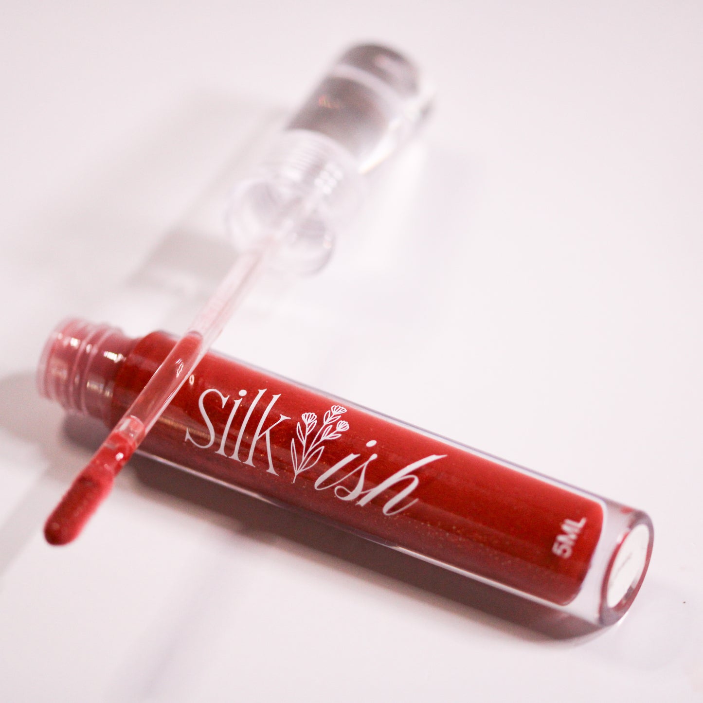 glossy lip glaze
