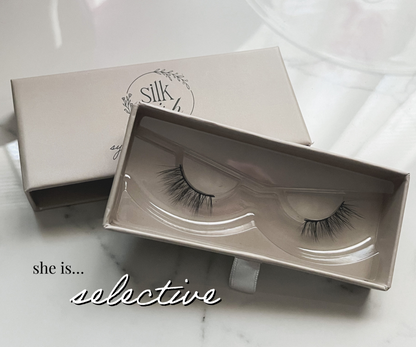 "she is..." synthetic silk lashes